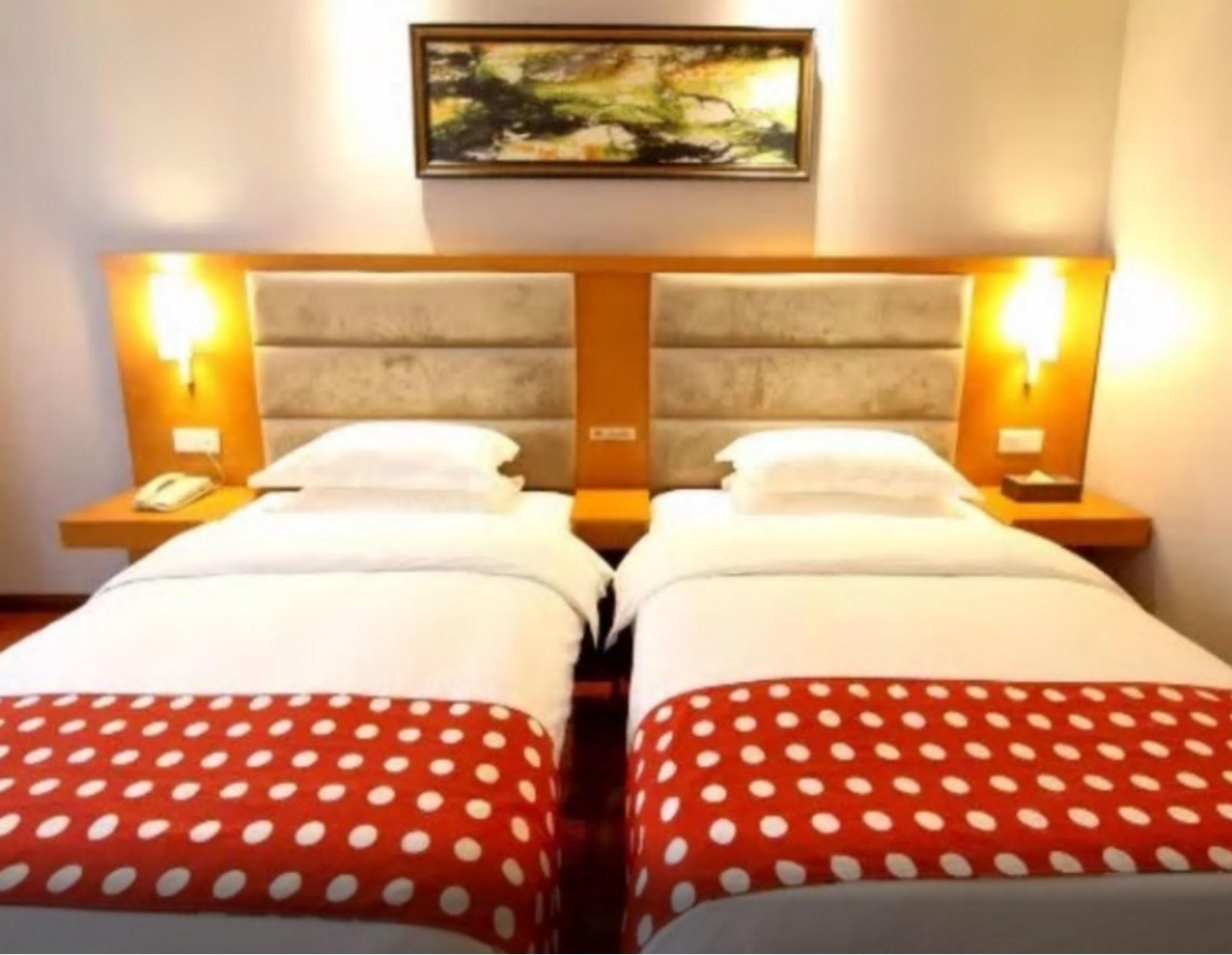 Hotel Ibis Chongqing Airport Esterno foto